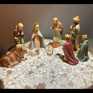 9 Pieces of Rare Goebel Nativity Set